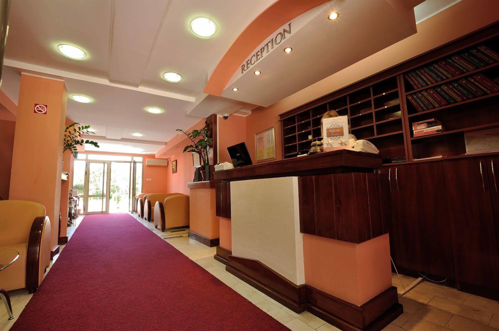 Vila Duric - Ex Hotel Duric Петровац Экстерьер фото