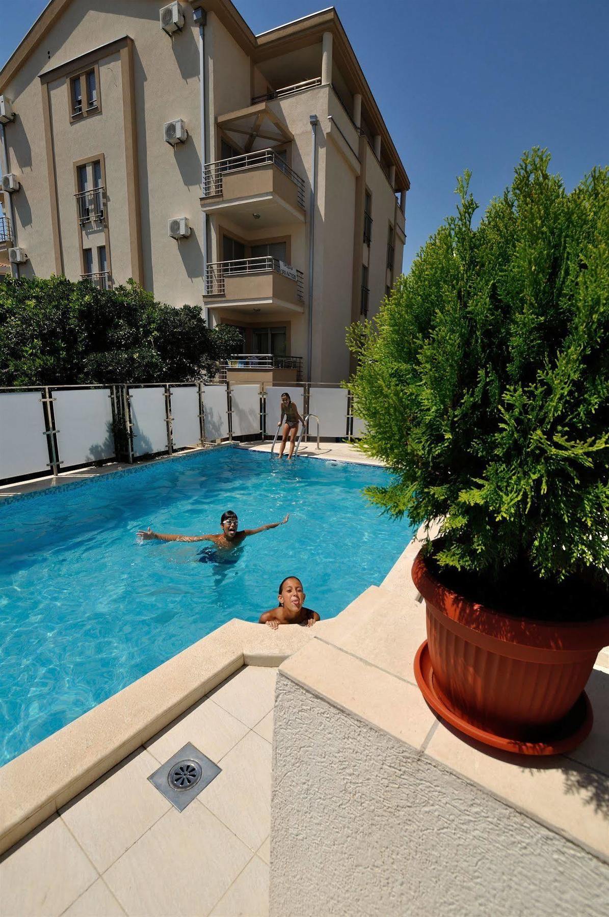 Vila Duric - Ex Hotel Duric Петровац Экстерьер фото